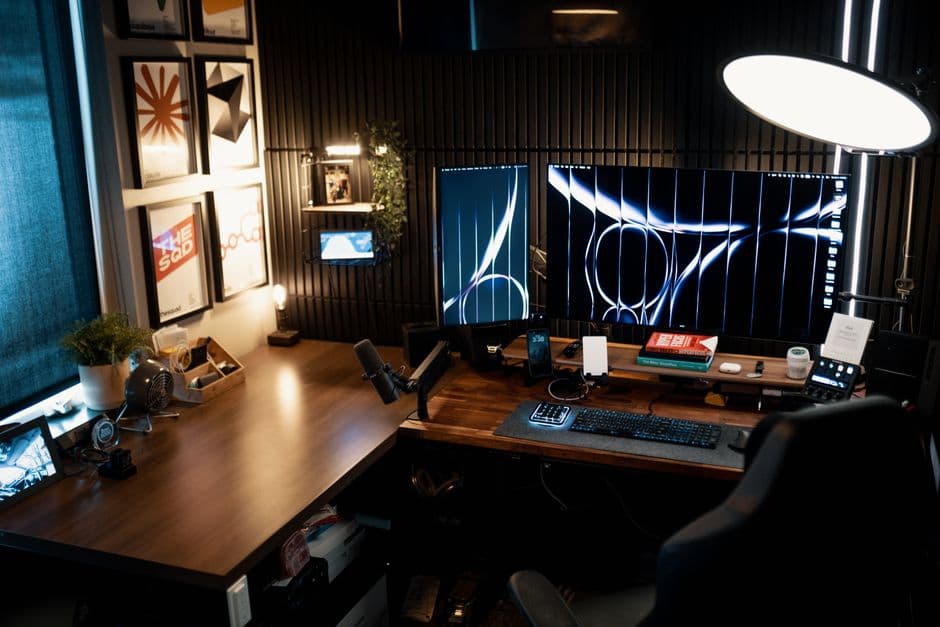 Dual Monitor Arm Mount